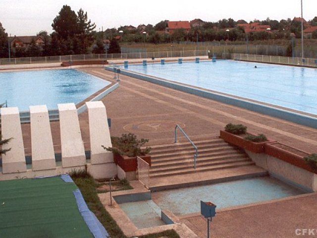 Otvoreni sadržaji - OTVORENI BAZENI / OUTDOOR SWIMMING POOL